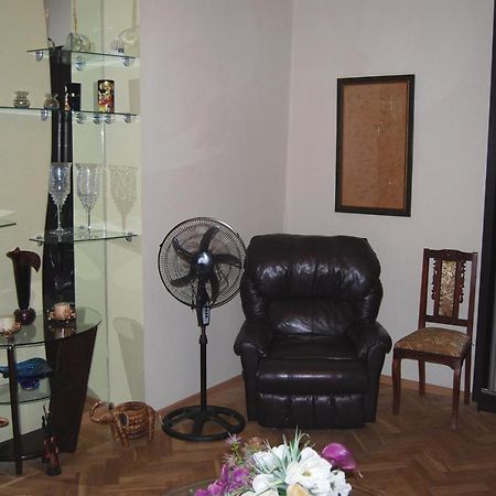 Center Apartment Tbilisi Buitenkant foto