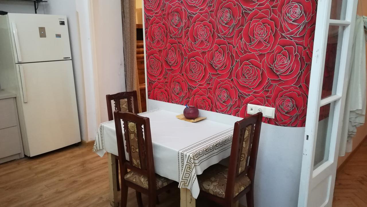 Center Apartment Tbilisi Buitenkant foto